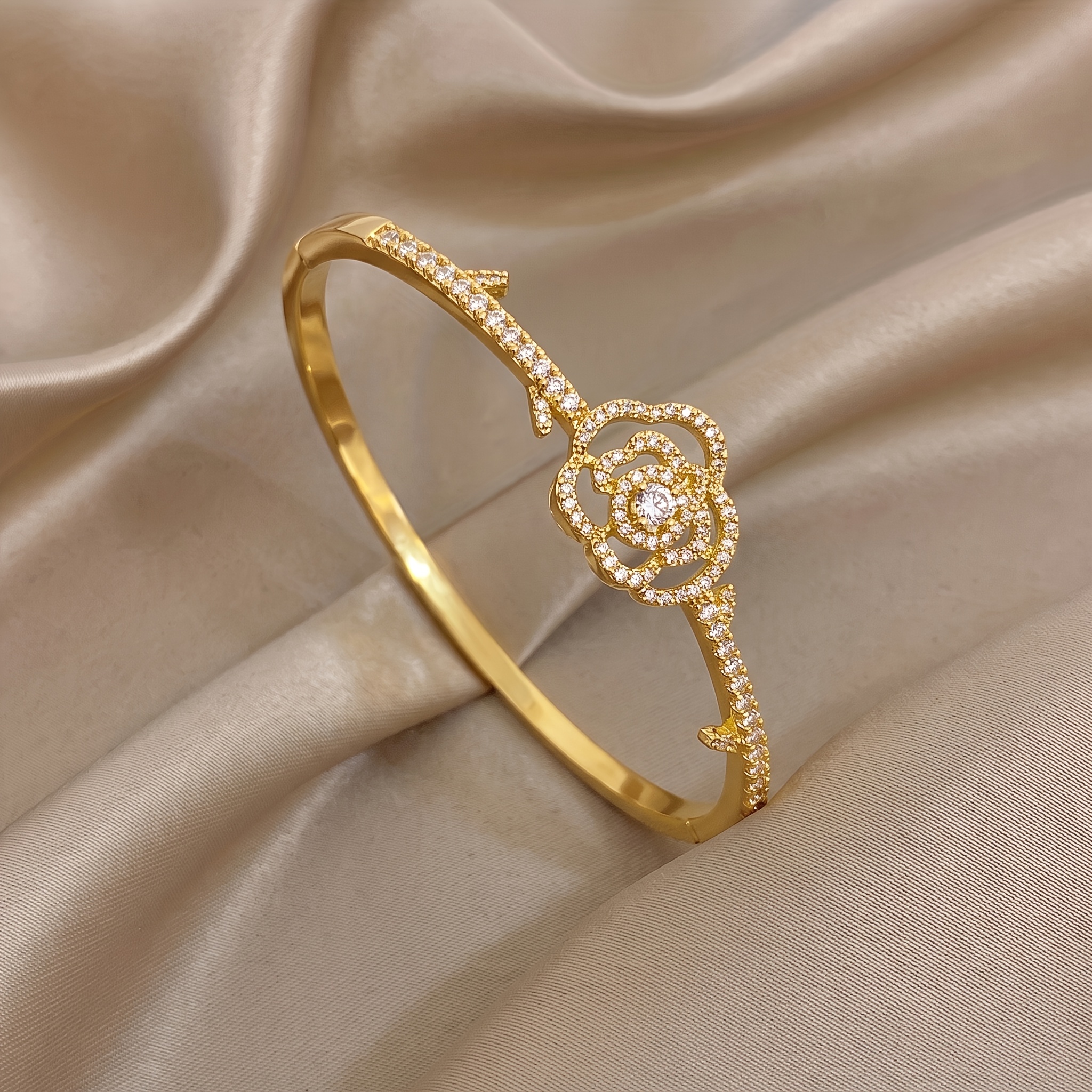 2pcs Unisex 18K Golden Plated Bangle Set, Urban Fashion Style